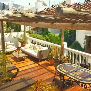 casa-jazmin-carabeo.hotelsinnerja.org/